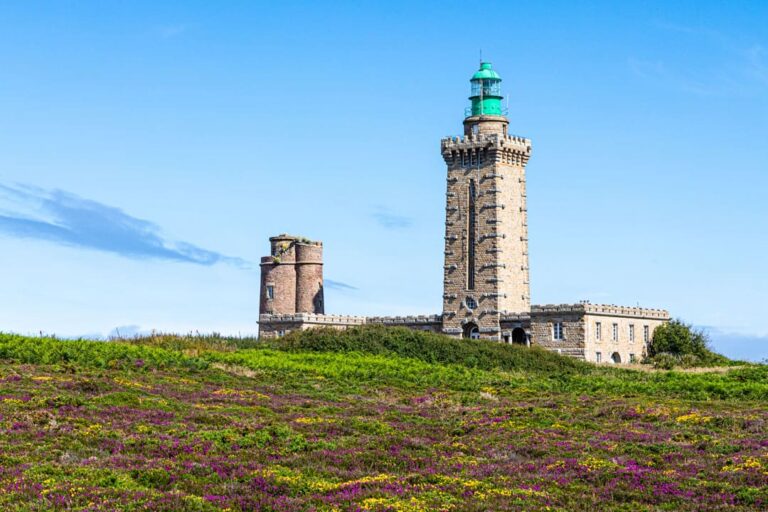 photographie du célèbre phare du cap fréhel